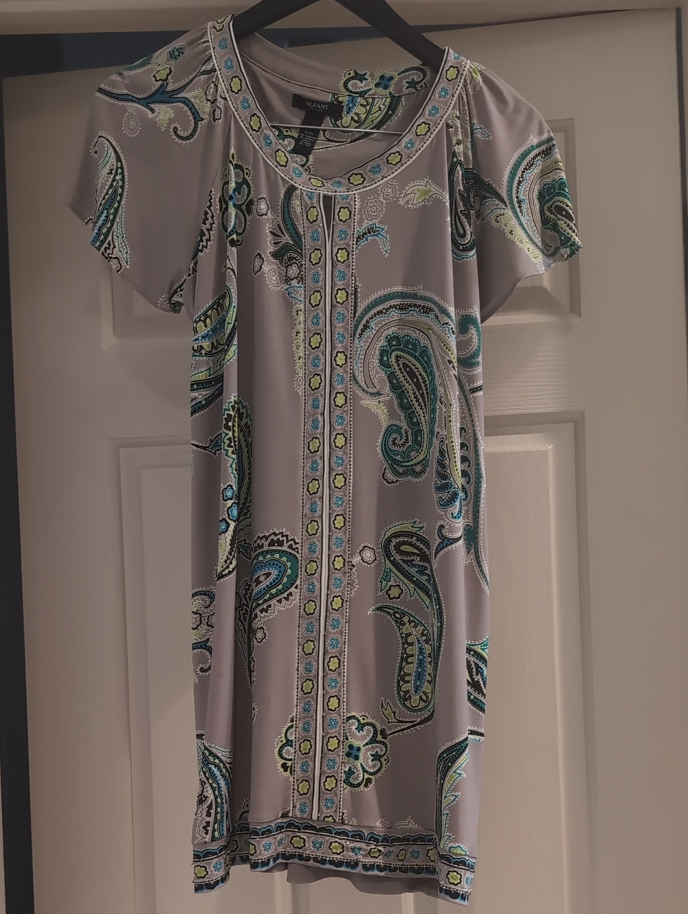 Alfani Gray Paisley Print Short Sleeve Dress